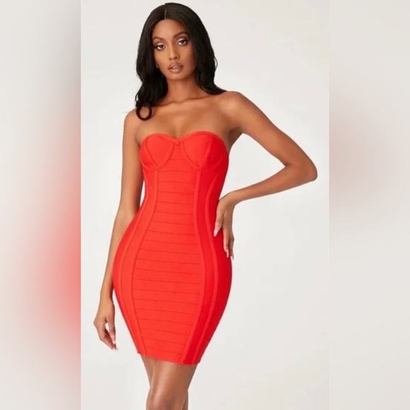 Sexy Off Shoulder Women Red Bodycon Bandage Dress  Long Sleeved Celebrity Elegant Backless Dress Luxury Birthday Dresses